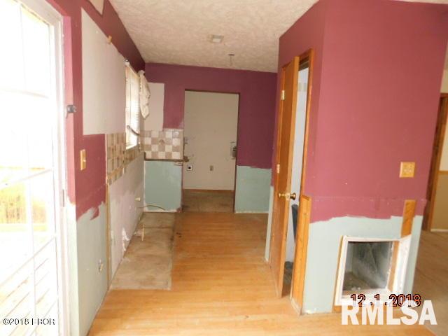 405 Madison Carterville, IL 62918 - Photo 3 of 14