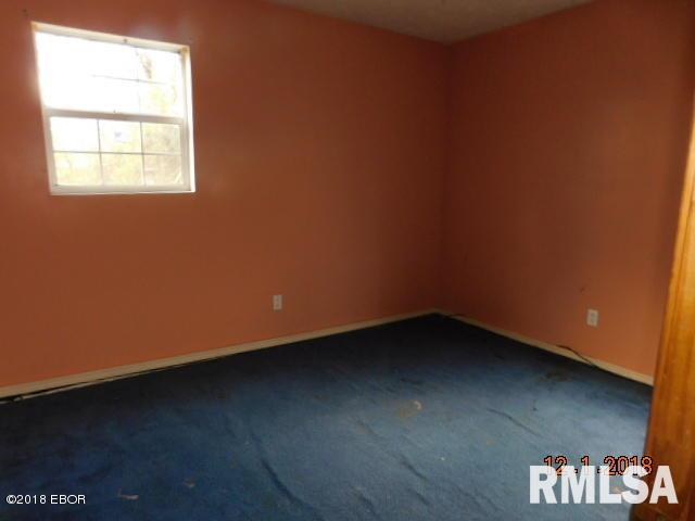 405 Madison Carterville, IL 62918 - Photo 6 of 14