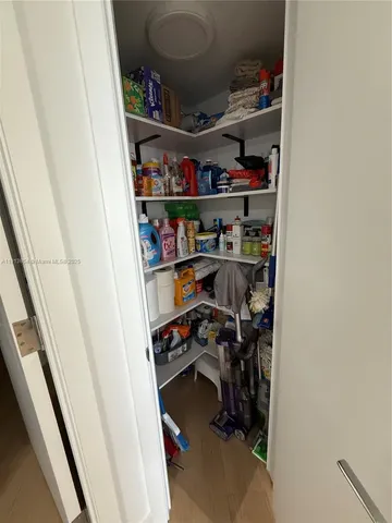 $10,000 | 19500 Turnberry Way, Unit 18D, Aventura, FL 33180