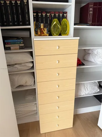 $10,000 | 19500 Turnberry Way, Unit 18D, Aventura, FL 33180