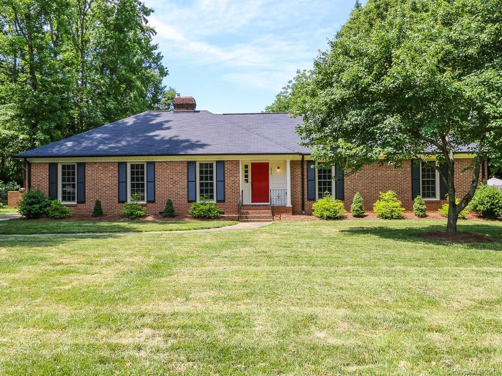 5952 Kirkpatrick Road Charlotte, NC 28211 - Photo 1 of 31 Gallery Image 1