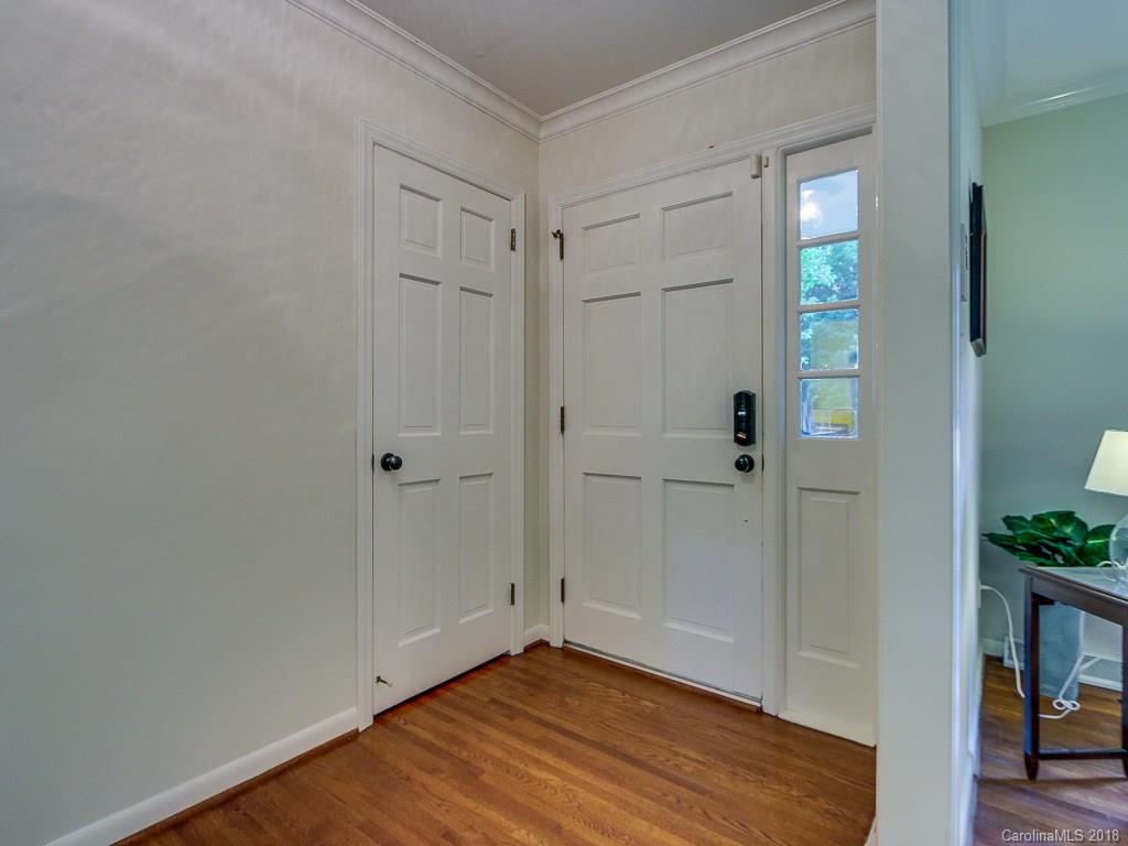 5952 Kirkpatrick Road Charlotte, NC 28211 - Photo 2 of 31 Gallery Image 2