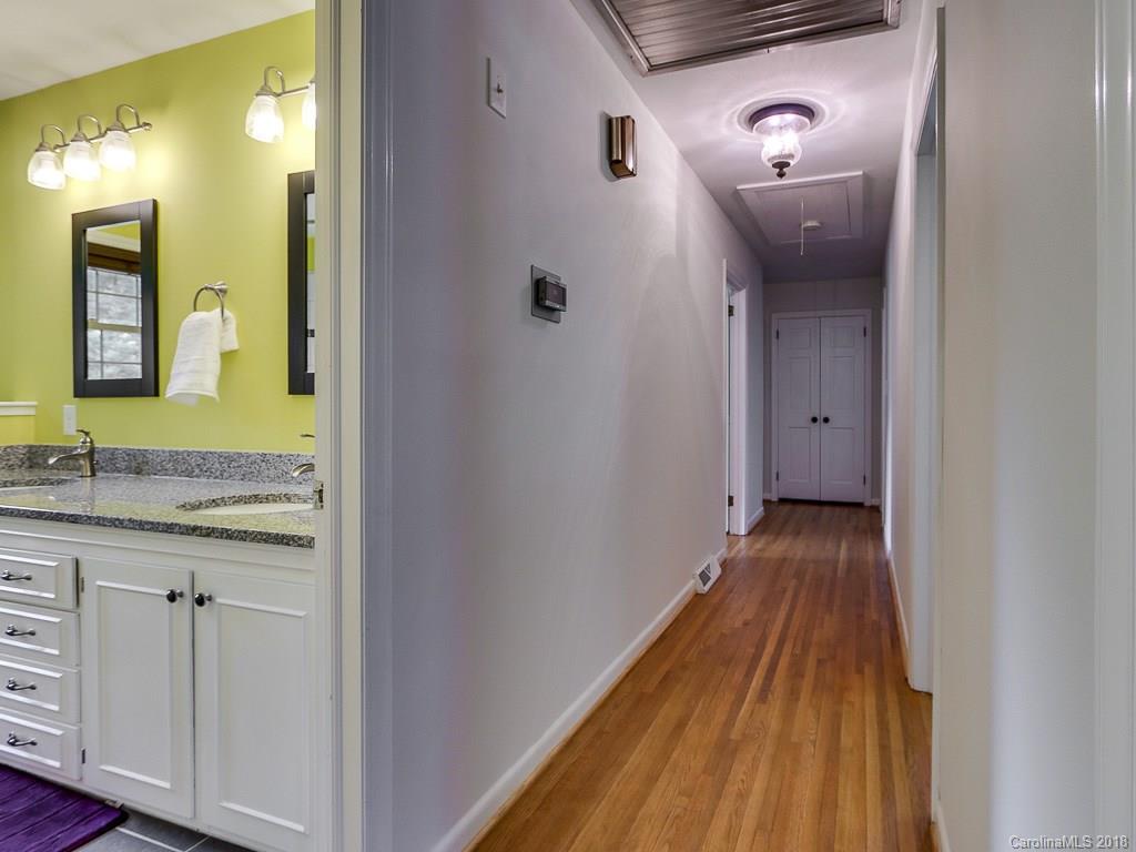 5952 Kirkpatrick Road Charlotte, NC 28211 - Photo 15 of 31 Gallery Image 15
