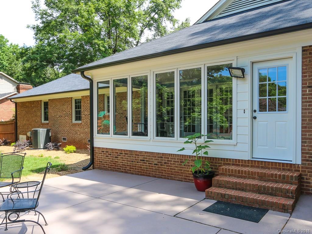 5952 Kirkpatrick Road Charlotte, NC 28211 - Photo 28 of 31 Gallery Image 28