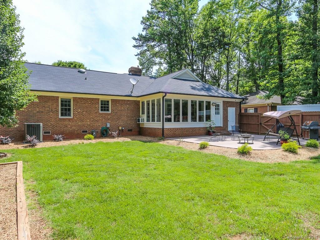 5952 Kirkpatrick Road Charlotte, NC 28211 - Photo 29 of 31 Gallery Image 29