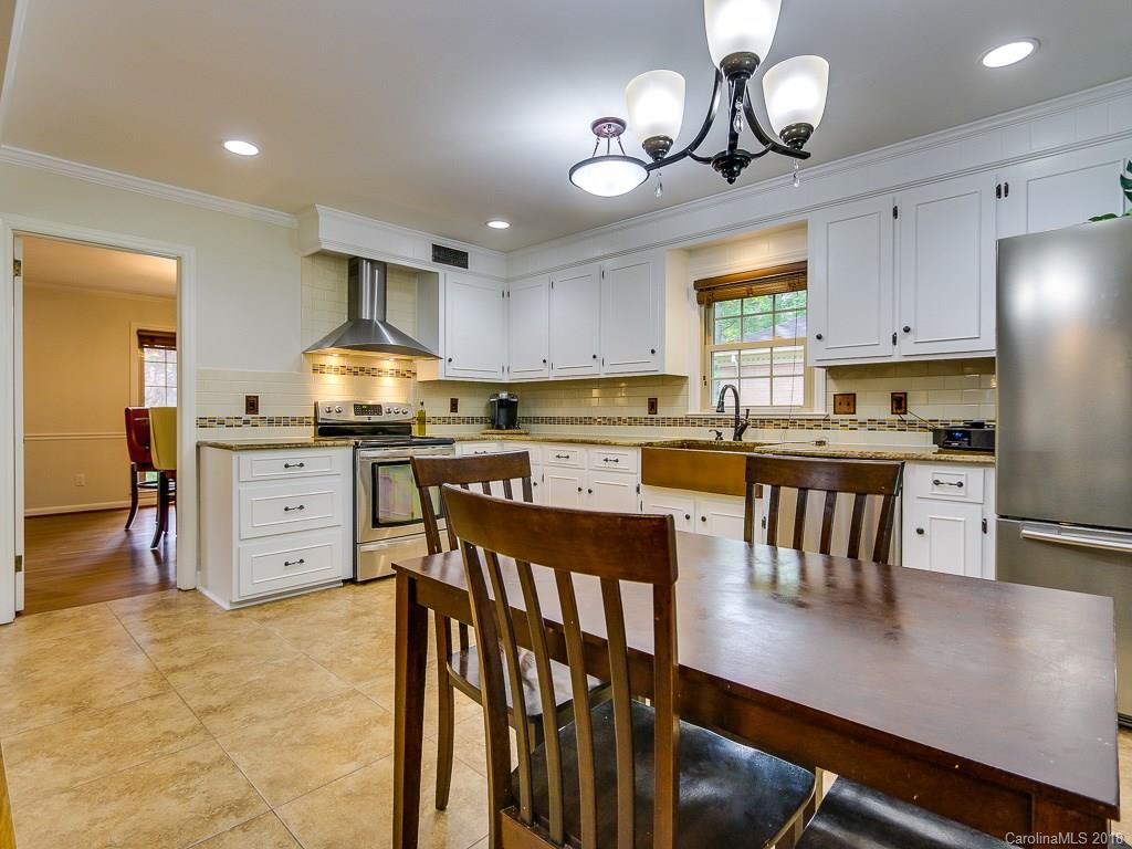 5952 Kirkpatrick Road Charlotte, NC 28211 - Photo 7 of 31 Gallery Image 7