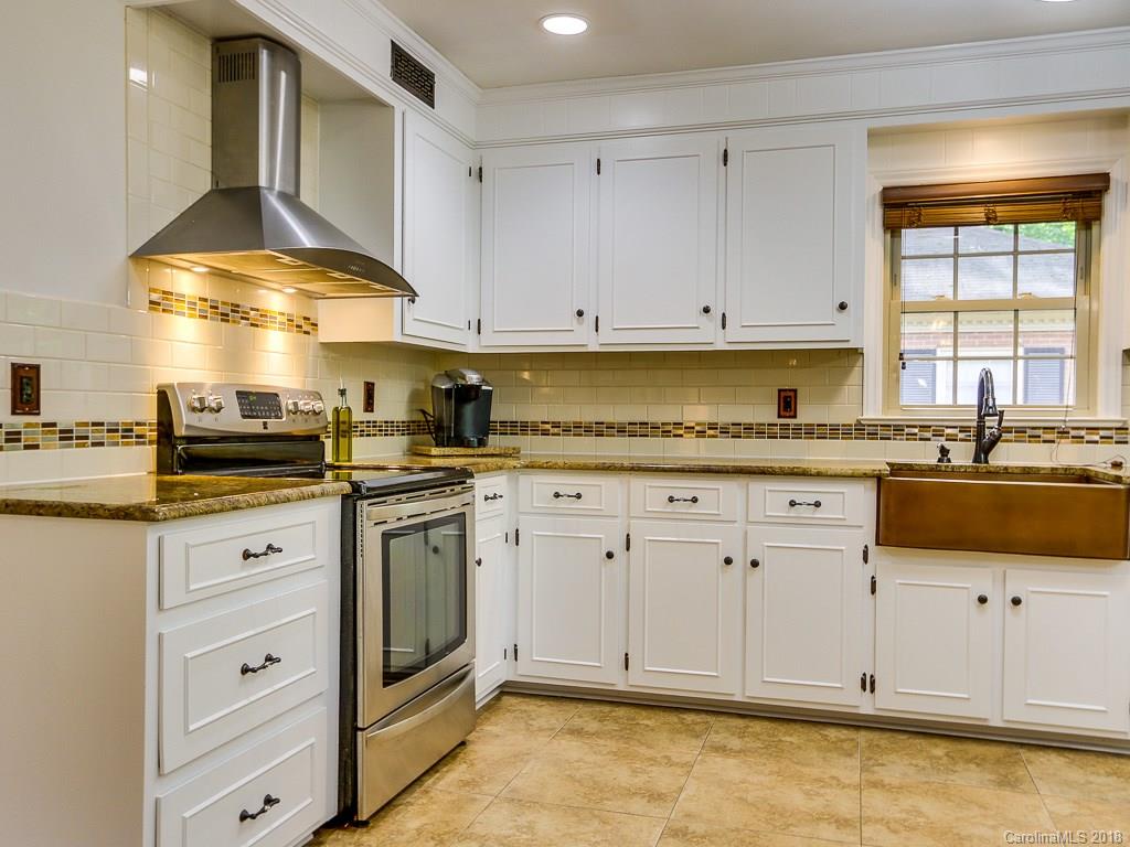 5952 Kirkpatrick Road Charlotte, NC 28211 - Photo 9 of 31 Gallery Image 9