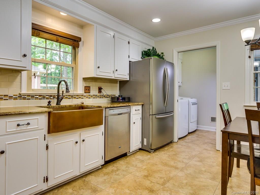 5952 Kirkpatrick Road Charlotte, NC 28211 - Photo 10 of 31 Gallery Image 10