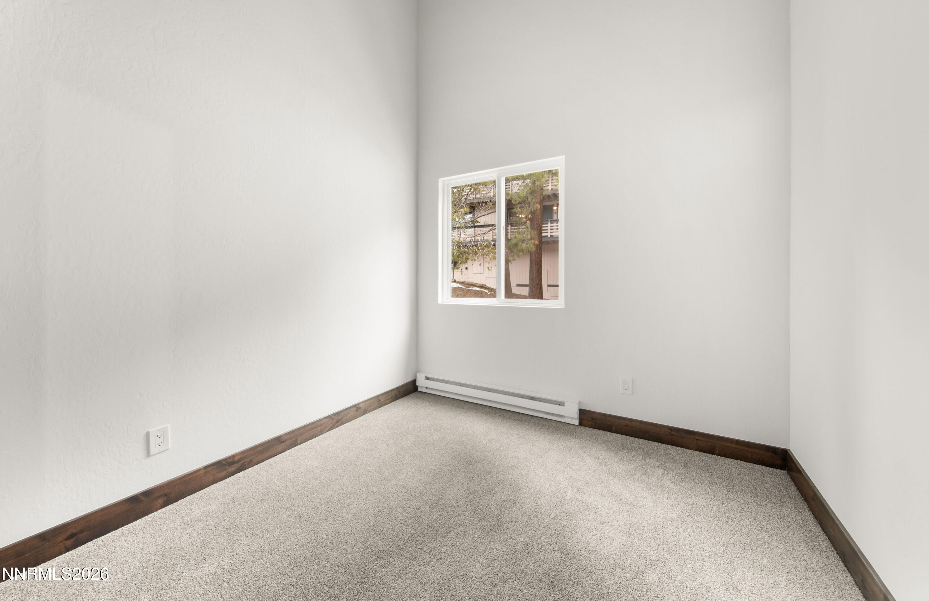 307 Galaxy Lane, Unit D Stateline, NV 89449 - Photo 10 of 26 307GalaxyLnUnitD(interiors)(10of12)