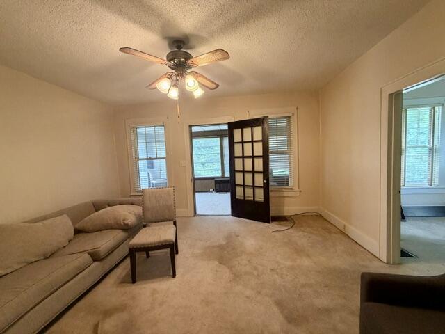 3637 Garner Road Chattanooga, TN 37406 - Photo 7 of 27 Living Room
