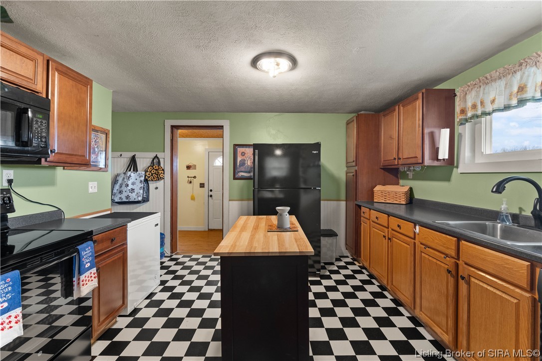 425 Harrison Heth Road Southwest Corydon, IN 47112 - Photo 4 of 29