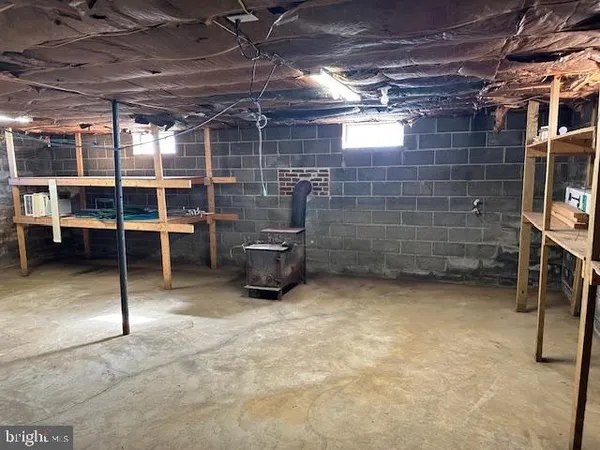 $269,000 | 45 Co Rte 220/3, Upper Tract, WV 26866