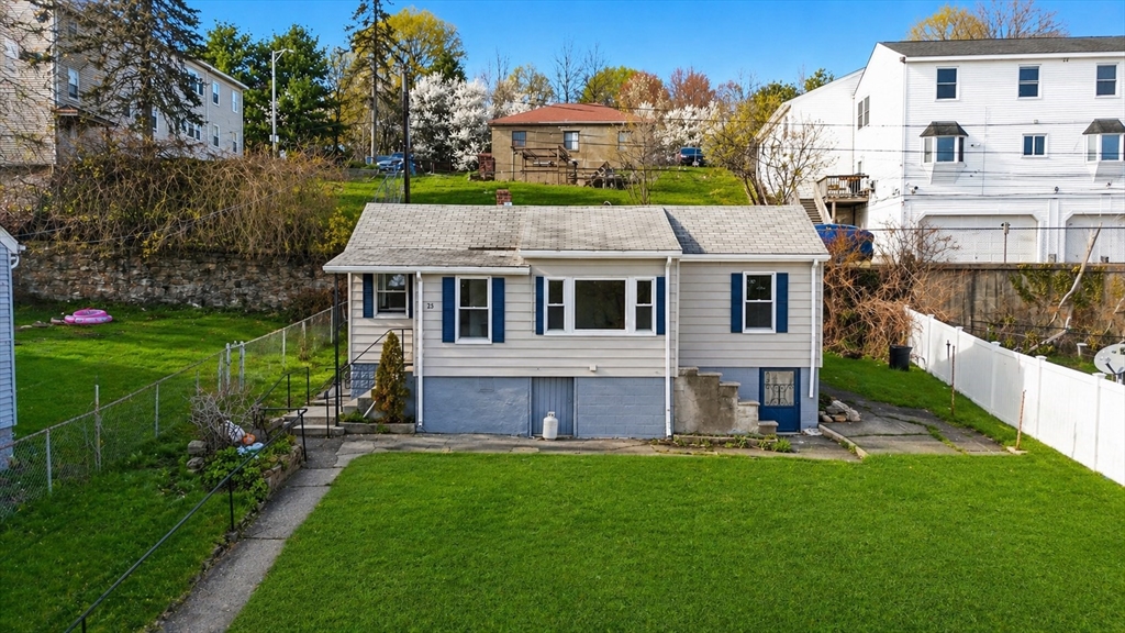 25 Johnson Street Worcester, MA 01604 - Photo 2 of 30