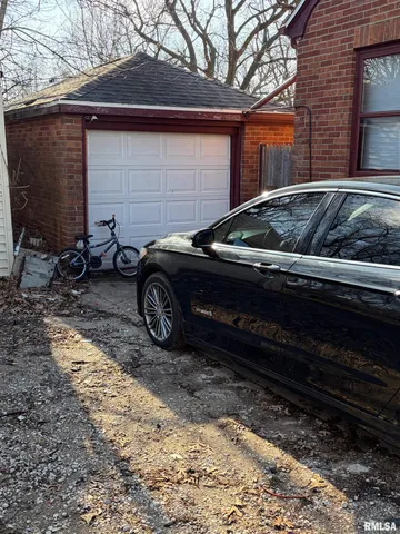 $139,900 | 1018 West Groveland Avenue, Peoria, IL 61604