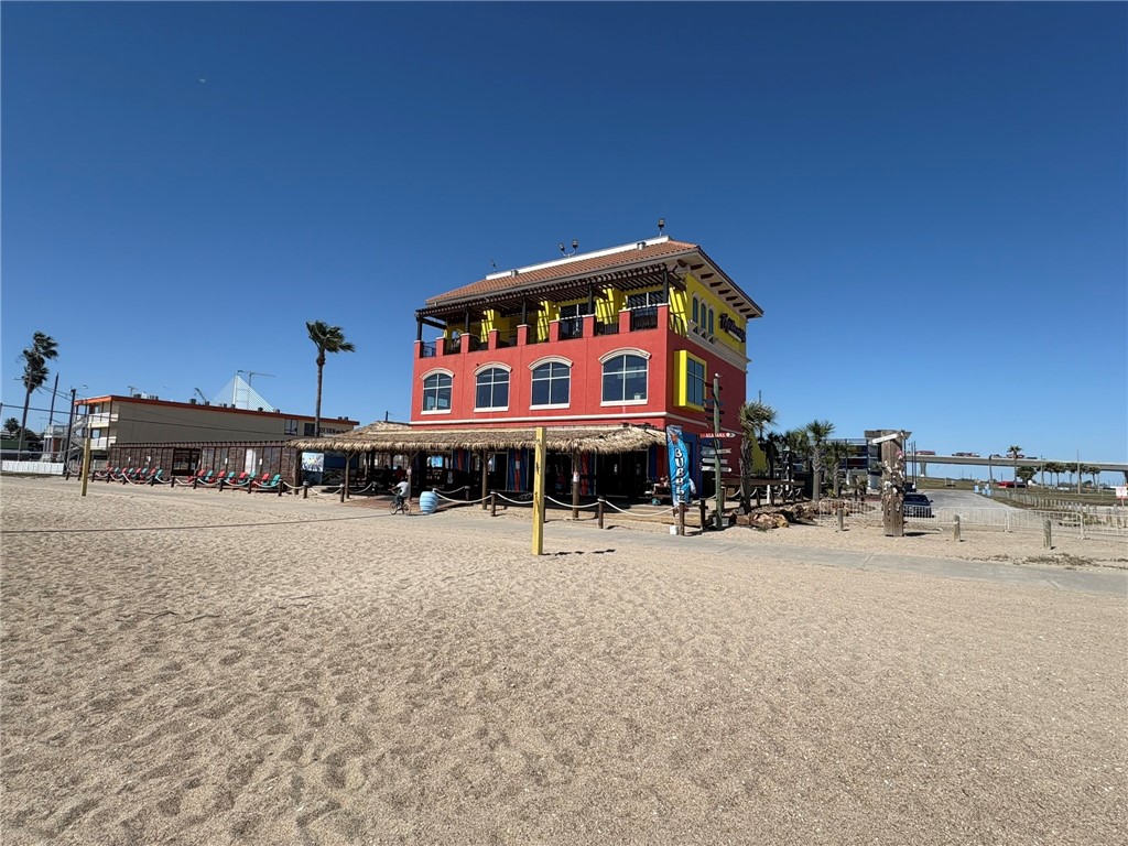 750 Kings Point Corpus Christi, TX 78402 - Photo 12 of 14 Restaurant on North Beach