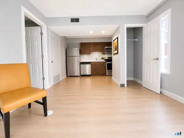 $1,700 | 3 Long Wharf Drive, Unit 1 BEDROOM, New Haven, CT 06511