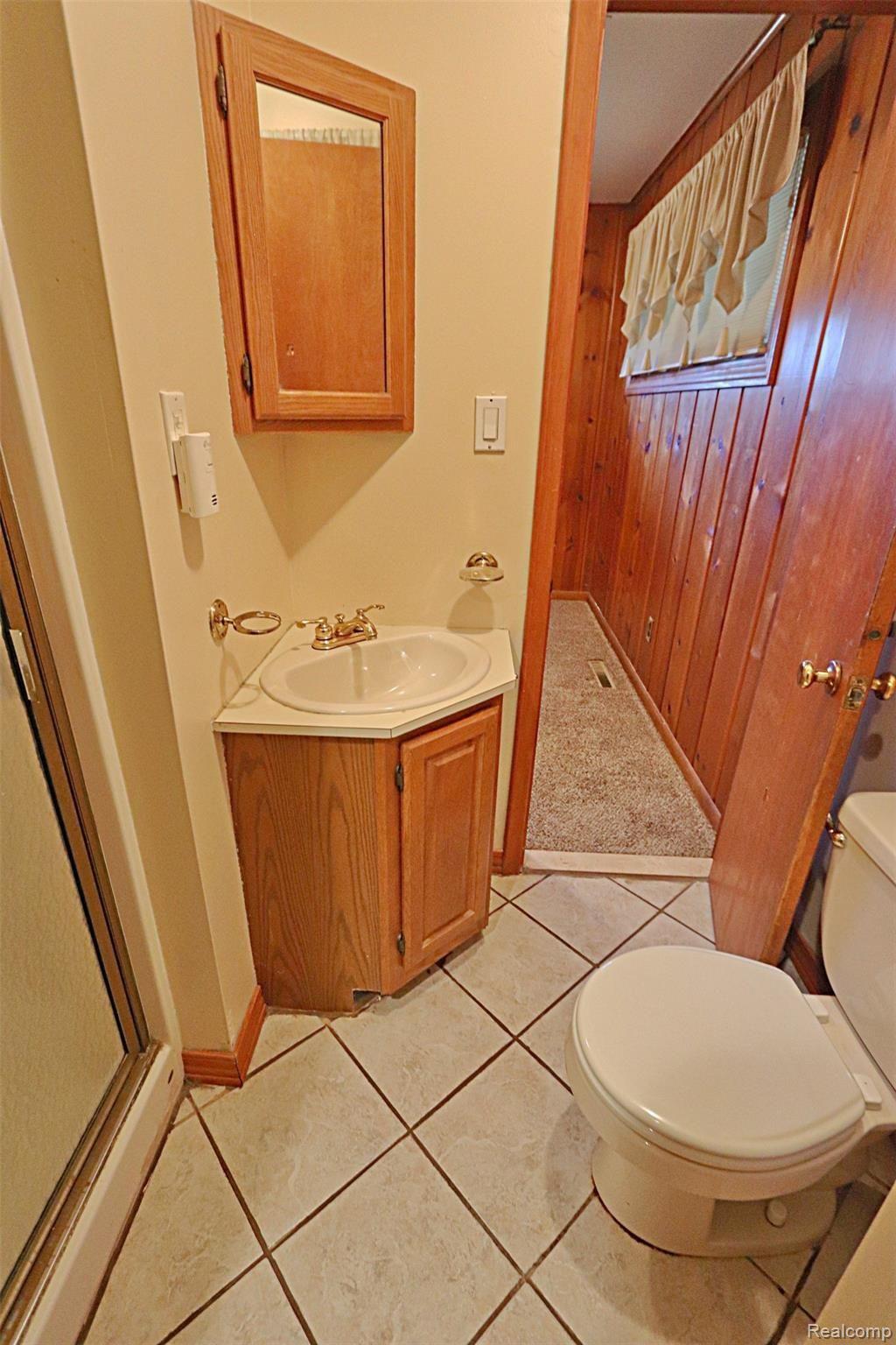21419 Meridian Road Grosse Ile, MI 48138 - Photo 22 of 41 IMG_4781_InPixio.jpg