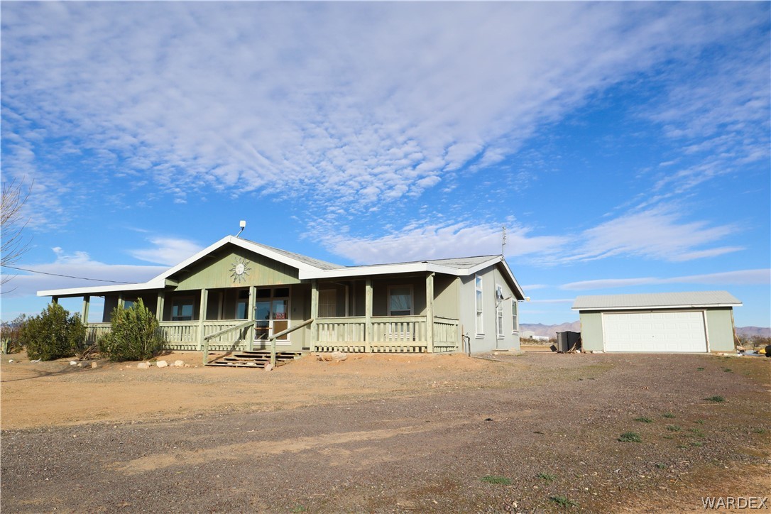 628 South Hoover Road Golden Valley, AZ 86413 - Photo 1 of 37 Gallery Image 1