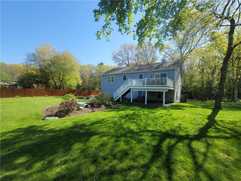 256 Pray Hill Road Glocester, RI 02814 - Photo 5 of 29