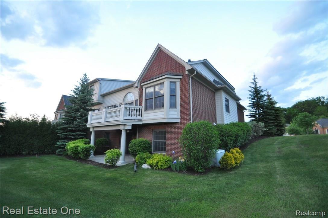 2749 Castlemartin Court Rochester, MI 48306 - Photo 38 of 39 39.JPG