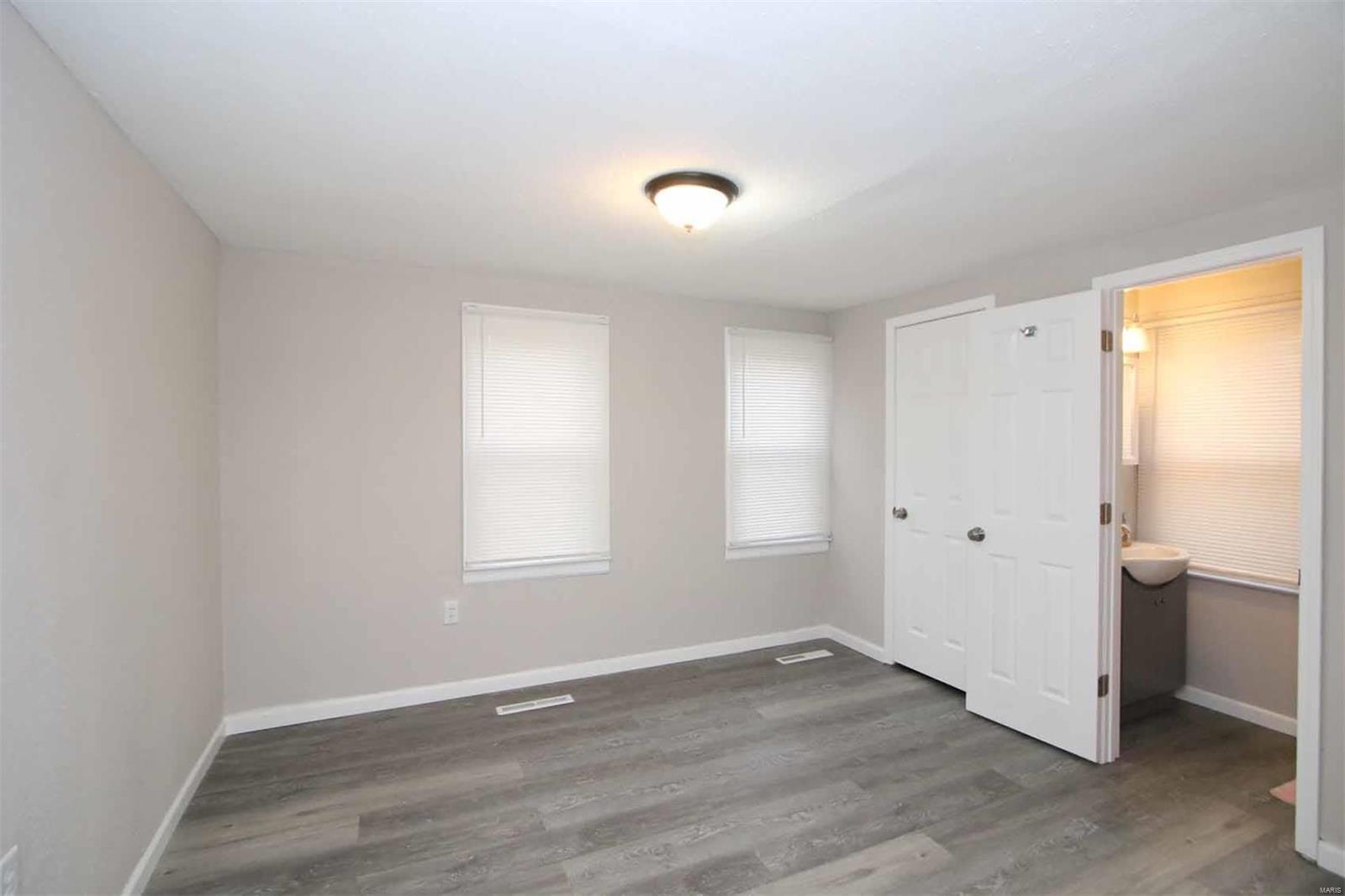 9962 South Rd Lane Fairview Heights, IL 62208 - Photo 15 of 32 Gallery Image 15