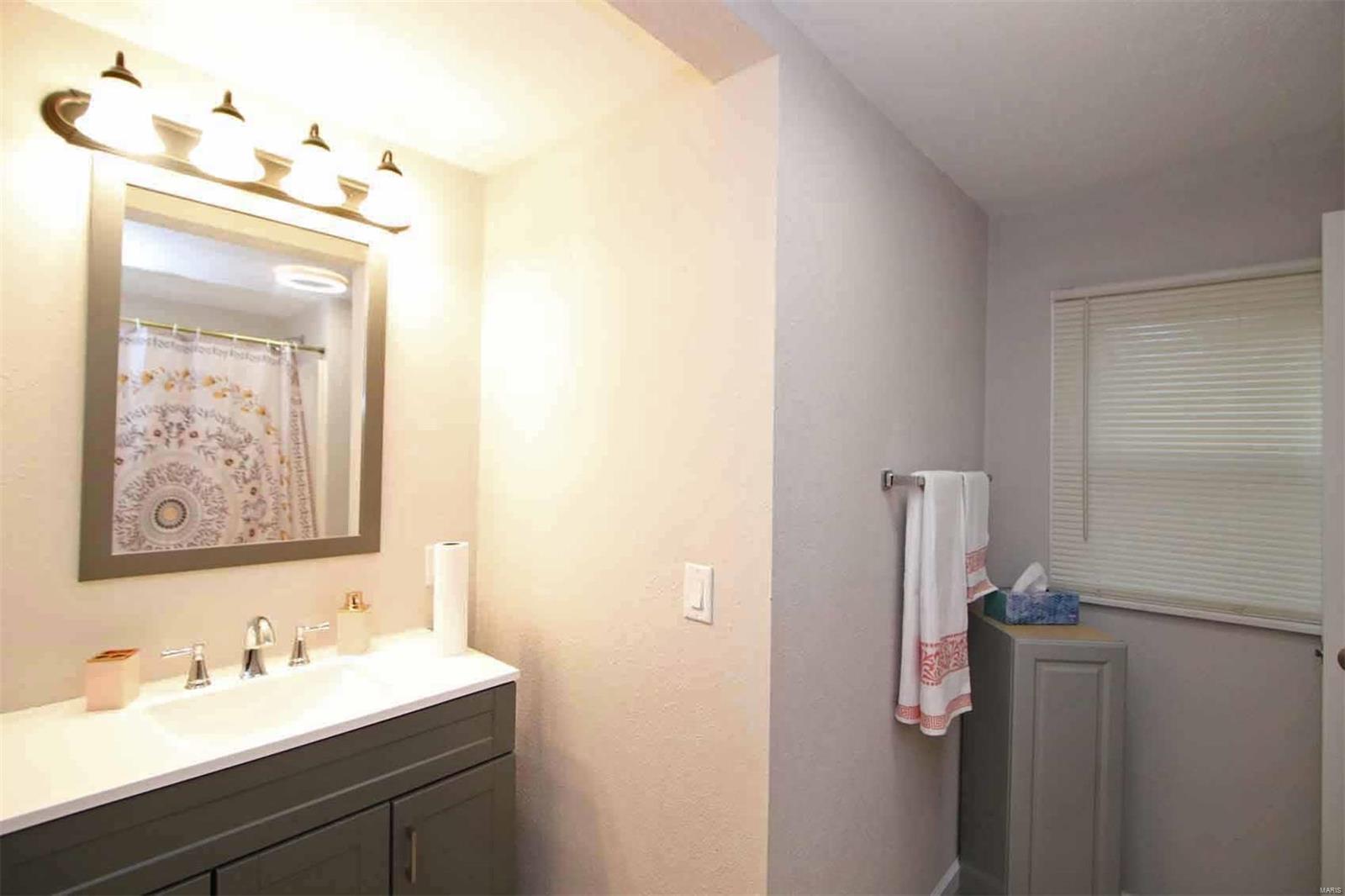 9962 South Rd Lane Fairview Heights, IL 62208 - Photo 25 of 32 Gallery Image 25