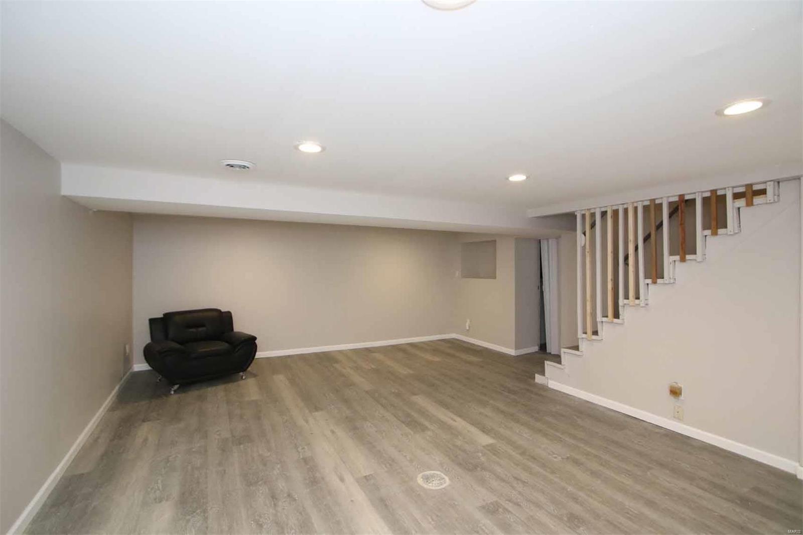 9962 South Rd Lane Fairview Heights, IL 62208 - Photo 29 of 32 Gallery Image 29