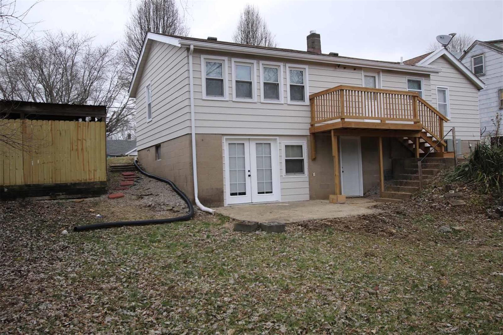 9962 South Rd Lane Fairview Heights, IL 62208 - Photo 6 of 32 Gallery Image 6