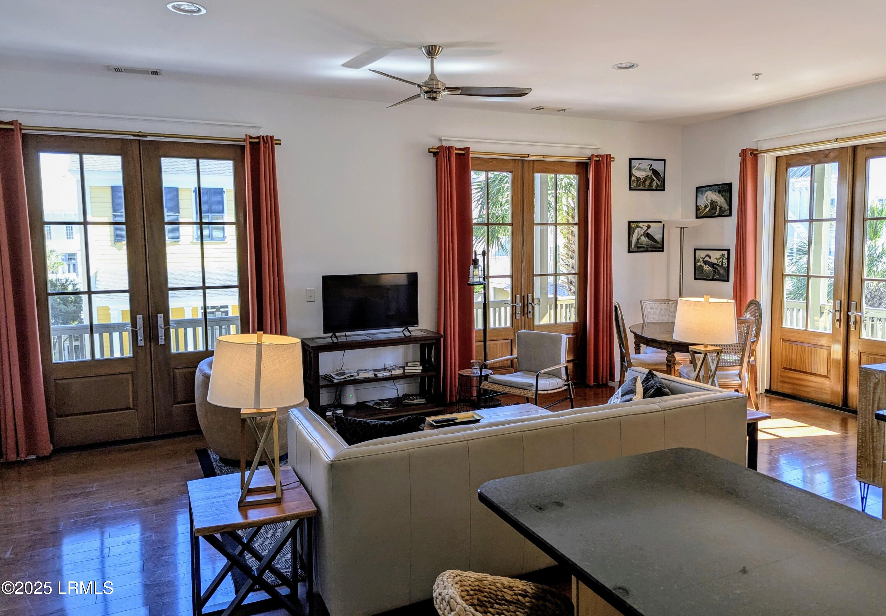 14 Abbey Row, Unit 2A Beaufort, SC 29906 - Photo 5 of 20 1000007544