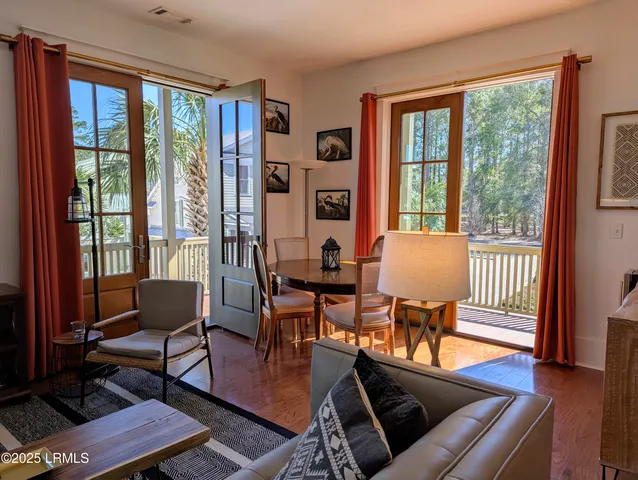 $2,600 | 14 Abbey Row, Unit 2A, Beaufort, SC 29906