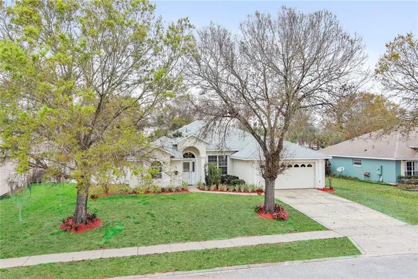 $345,900 | 3203 Victoria Lane, Eustis, FL 32726