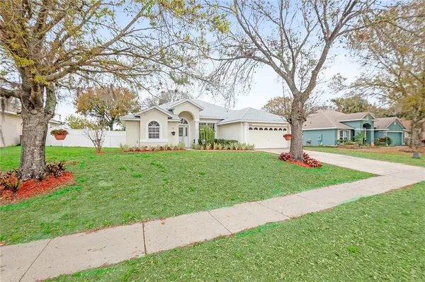 $345,900 | 3203 Victoria Lane, Eustis, FL 32726