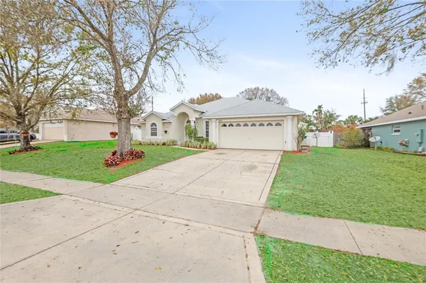 $345,900 | 3203 Victoria Lane, Eustis, FL 32726