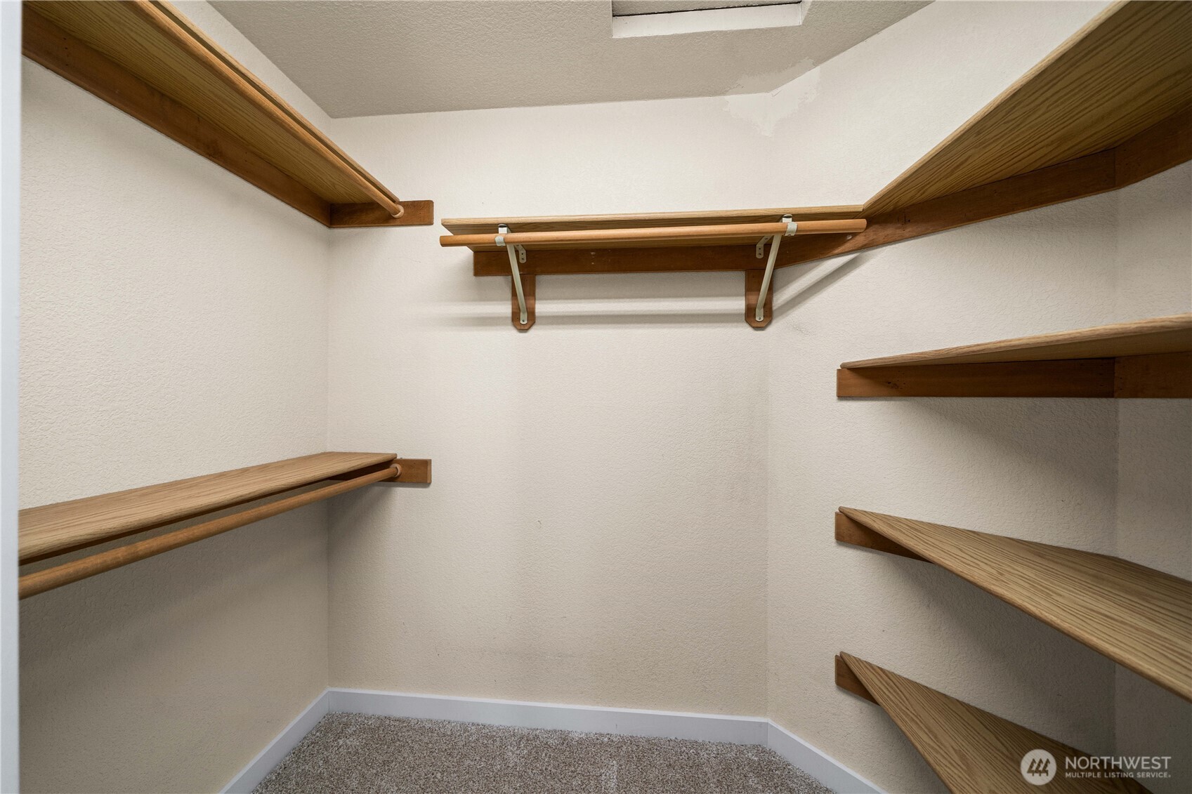 14609 142nd Avenue Southeast Renton, WA 98059 - Photo 31 of 40 Gallery Image 31