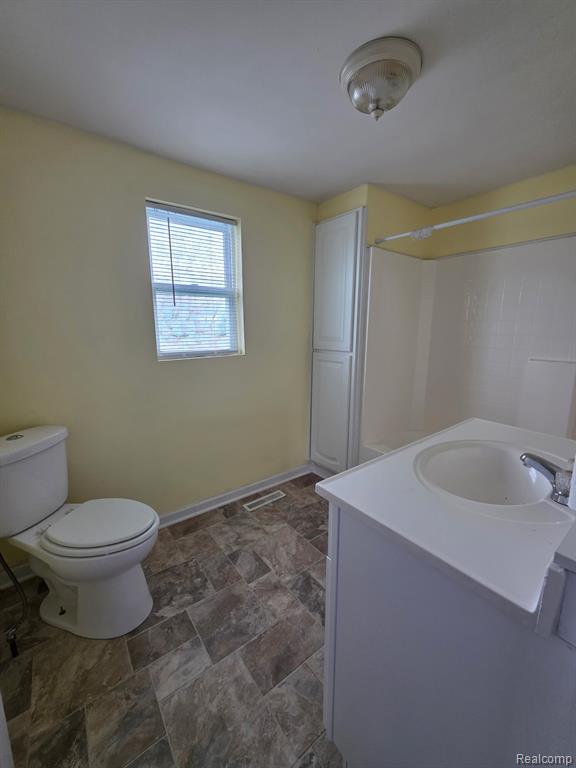 15707 Norman Road Yale, MI 48097 - Photo 7 of 11