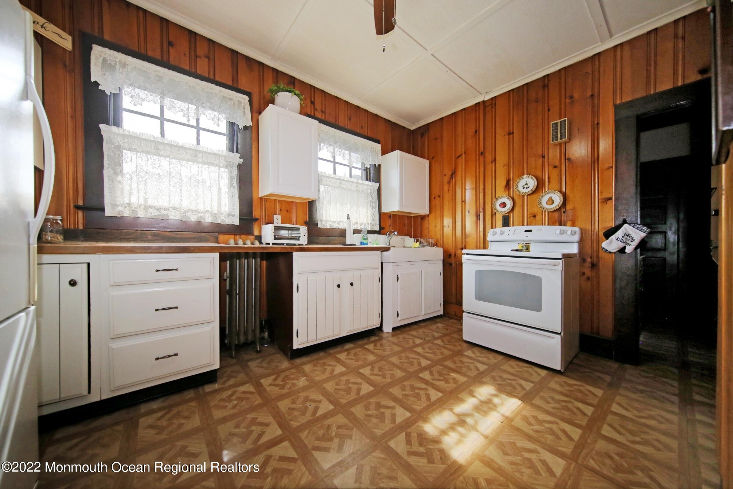 181 Beers Street Keyport, NJ 07735 - Photo 16 of 30 Kitchen