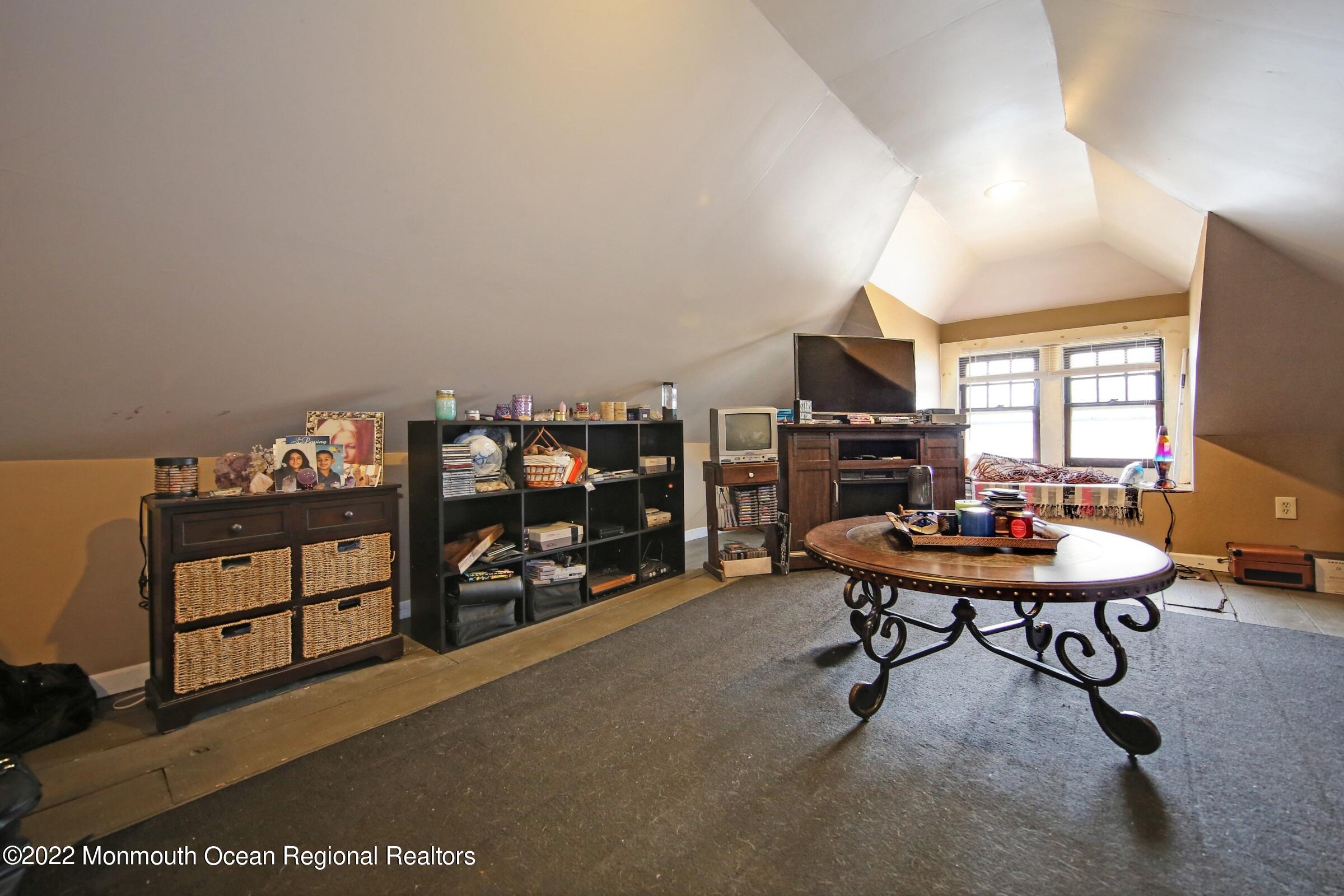 181 Beers Street Keyport, NJ 07735 - Photo 23 of 30 Third Floor Loft