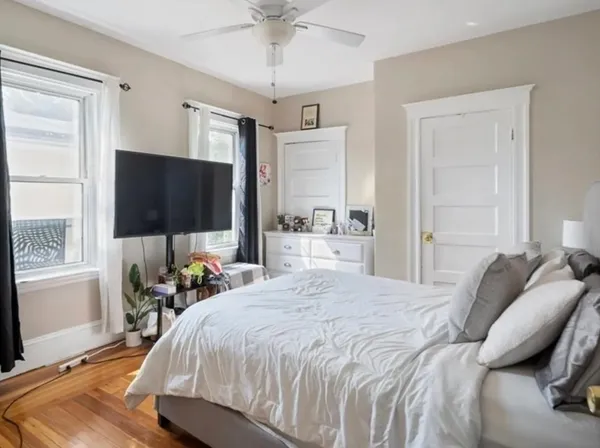 $3,600 | 44 Greenleaf Avenue, Unit 2, Medford, MA 02155