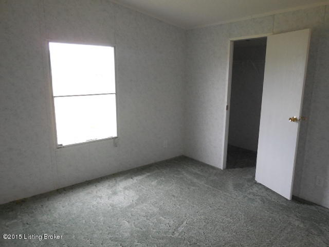 183 Sandlin Road Carrollton, KY 41008 - Photo 15 of 18 br3