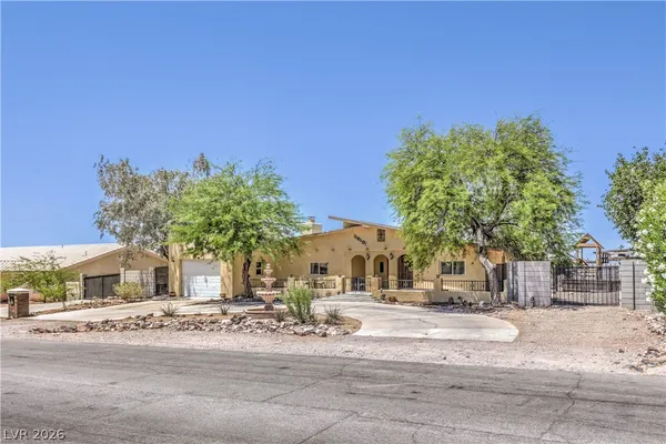 $725,000 | 1610 Quarter Horse Drive, Henderson, NV 89002