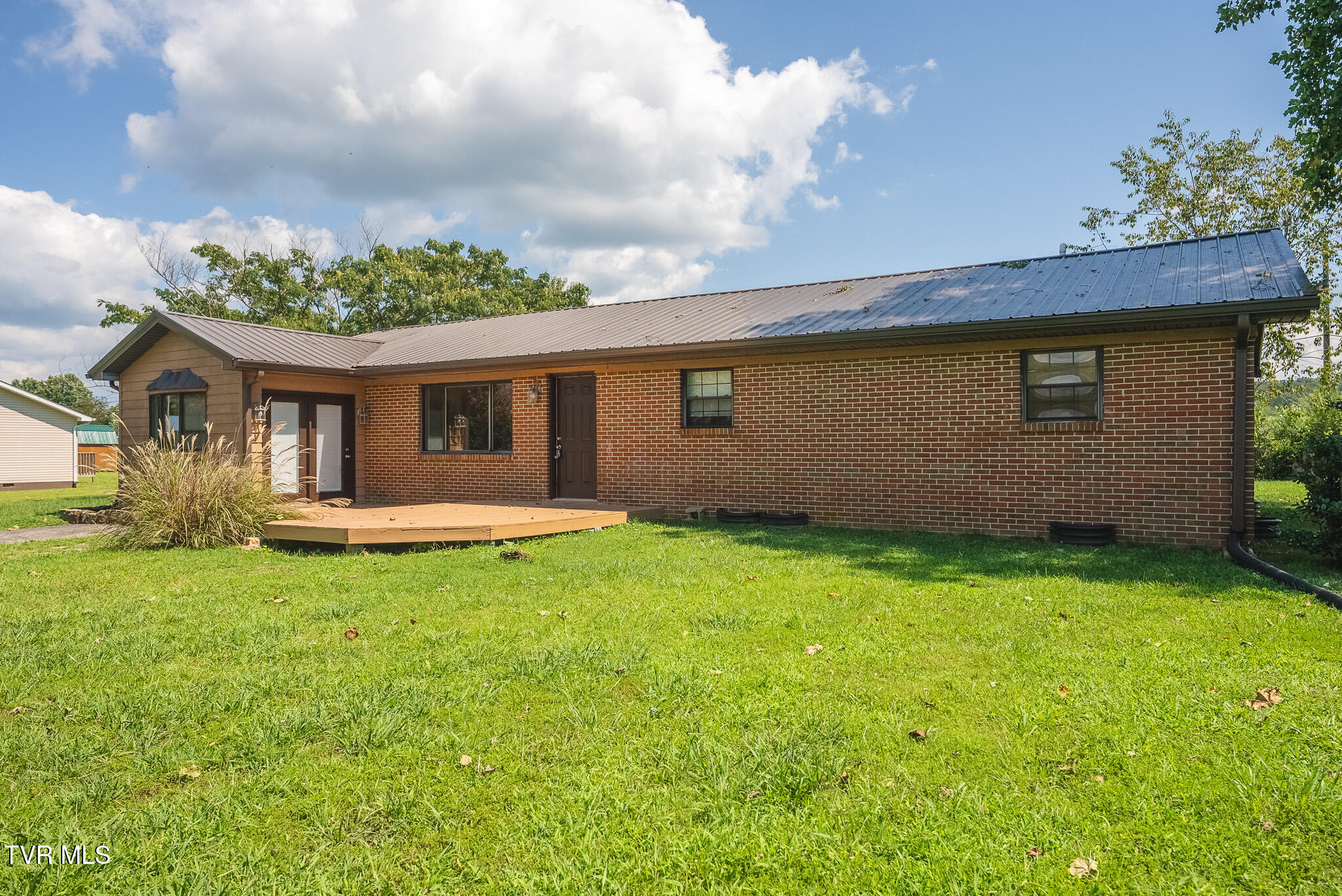 211 Chestnut Road Speedwell, TN 37870 - Photo 3 of 51 DSC03114