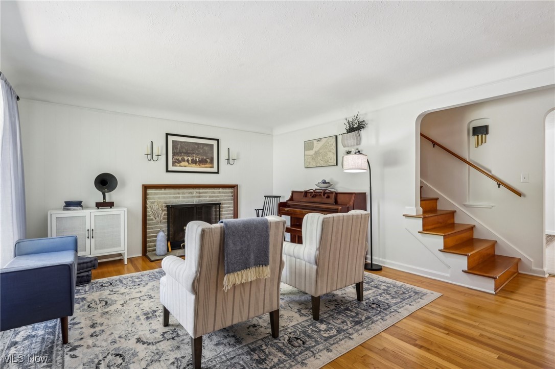 6804 Glenview Road Cleveland, OH 44143 - Photo 2 of 31