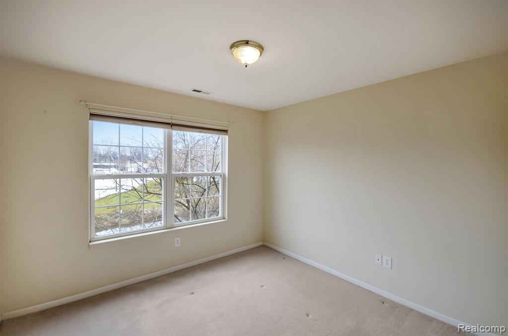 33562 Utica Road Fraser, MI 48026 - Photo 16 of 27 Gallery Image 16