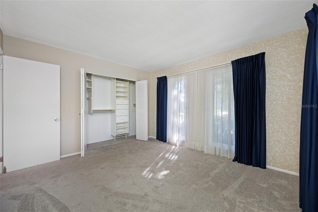 5473 97th Way North St. Petersburg, FL 33708 - Photo 30 of 57 a view of a room with closet and entryway