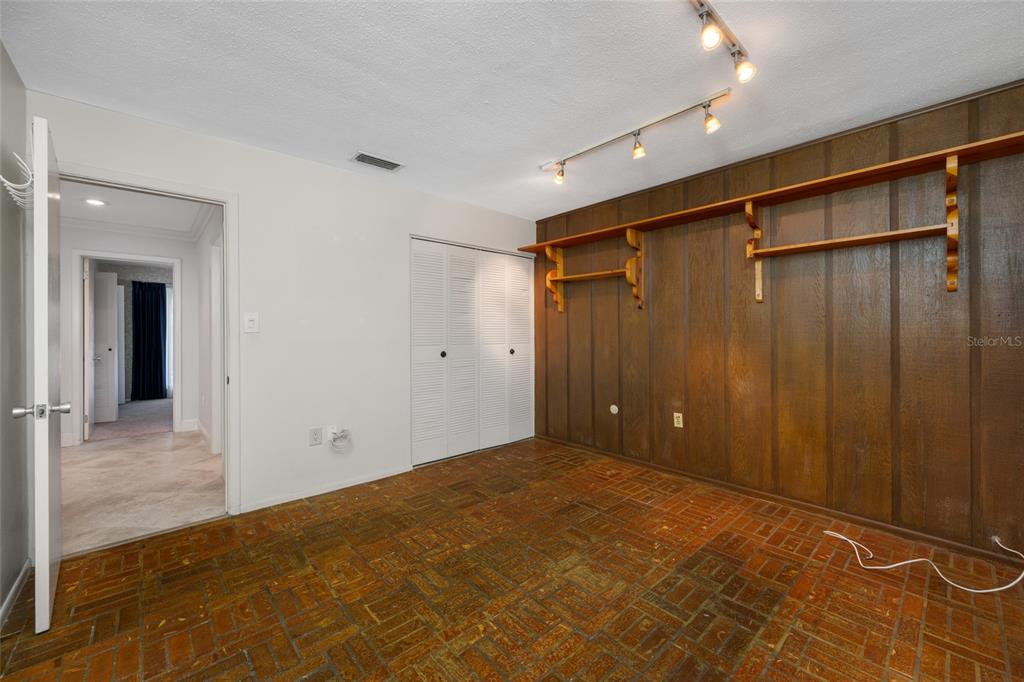 5473 97th Way North St. Petersburg, FL 33708 - Photo 38 of 57 a view of an empty room