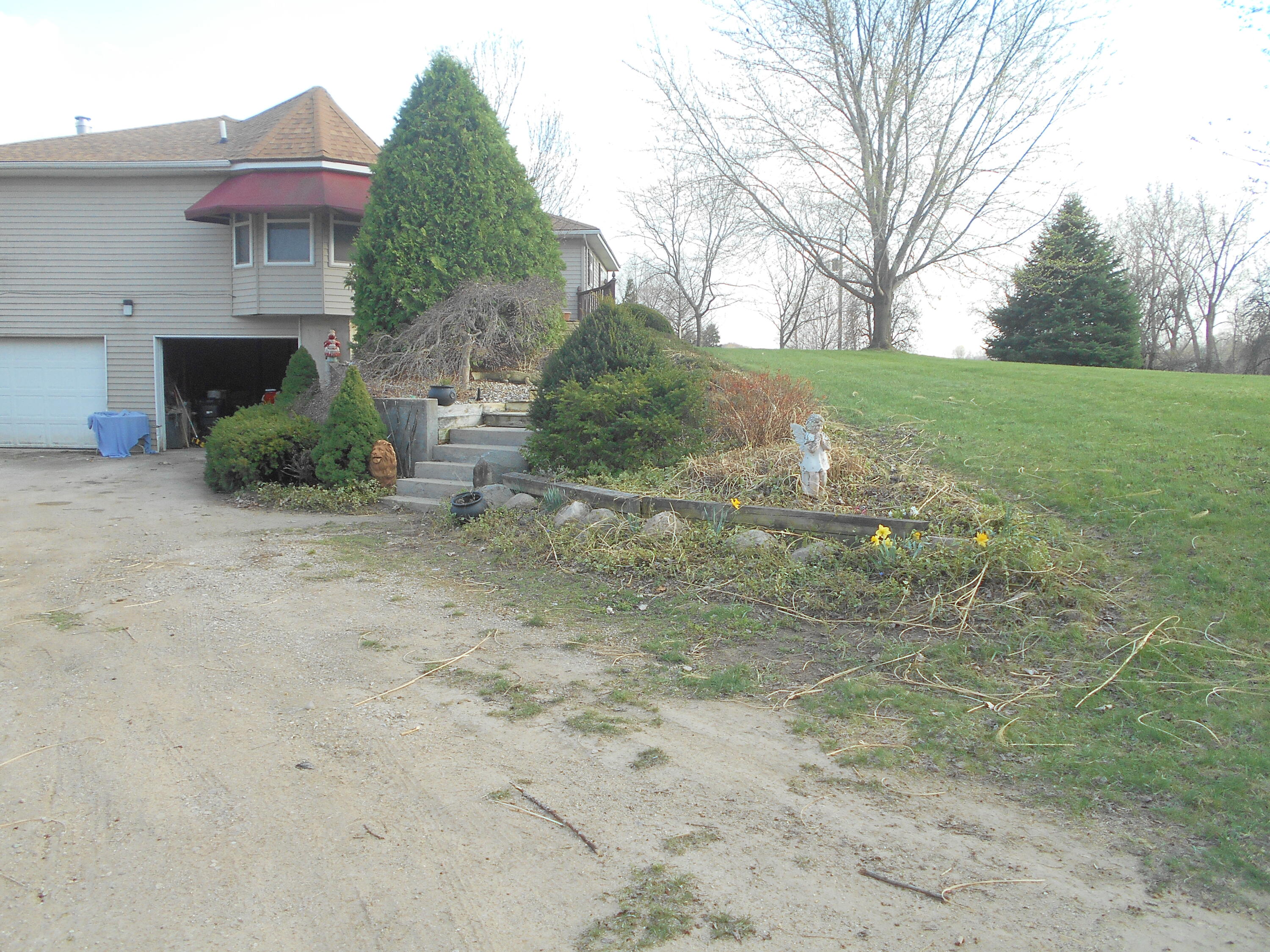 4769 River Road Sodus, MI 49126 - Photo 1 of 6 DSCN2882