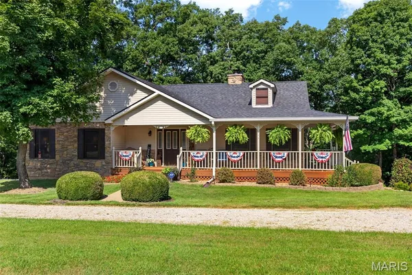 $629,900 | 411 Highway J Road, New Florence, MO 63363
