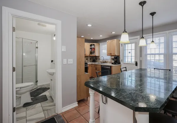$384,900 | 32 A Rockingham Street, Unit 32A, Lowell, MA 01852