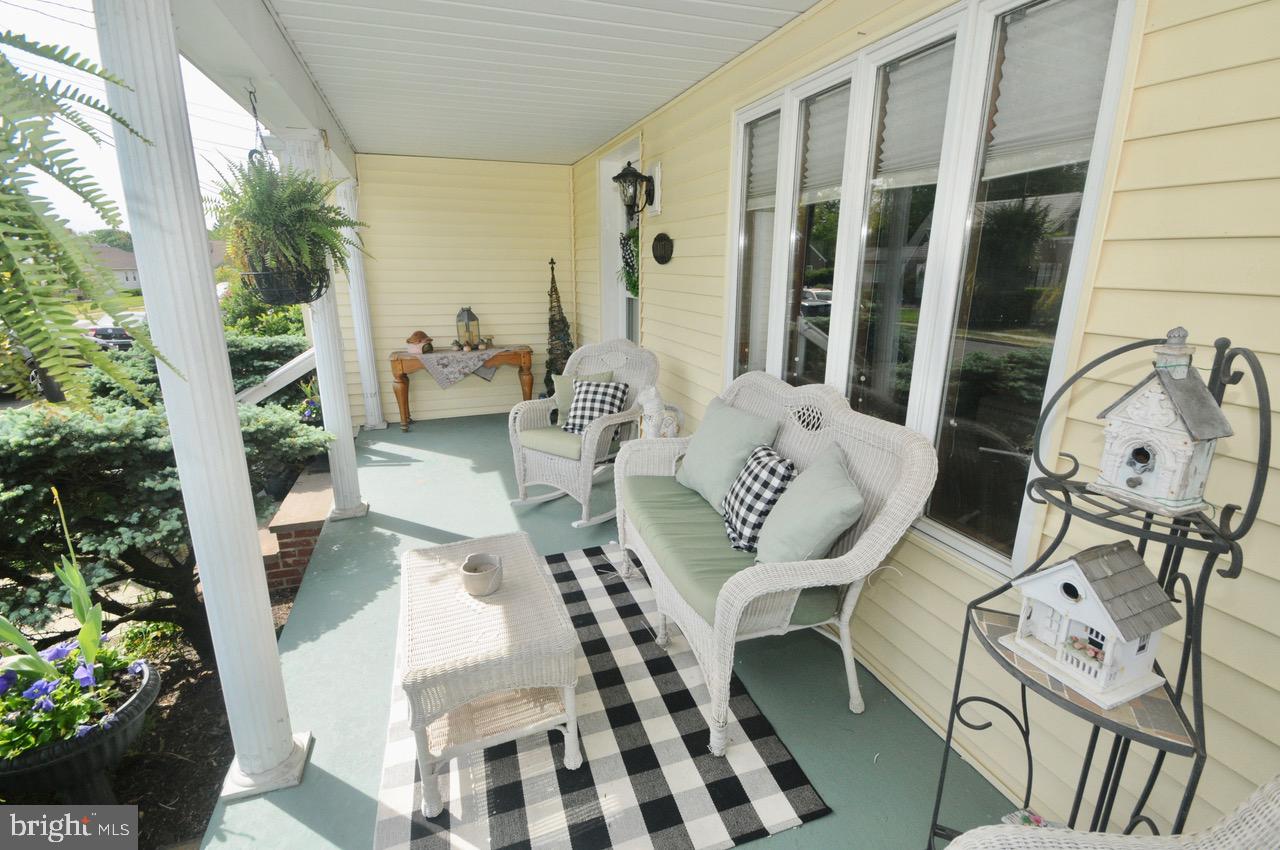 147 Kinsman Road Florence, NJ 08518 - Photo 41 of 60 Front Porch