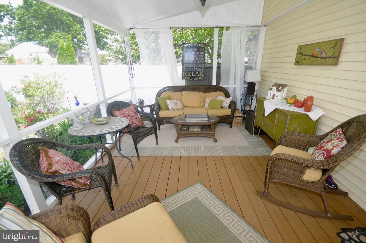 147 Kinsman Road Florence, NJ 08518 - Photo 44 of 60 Rear Porch